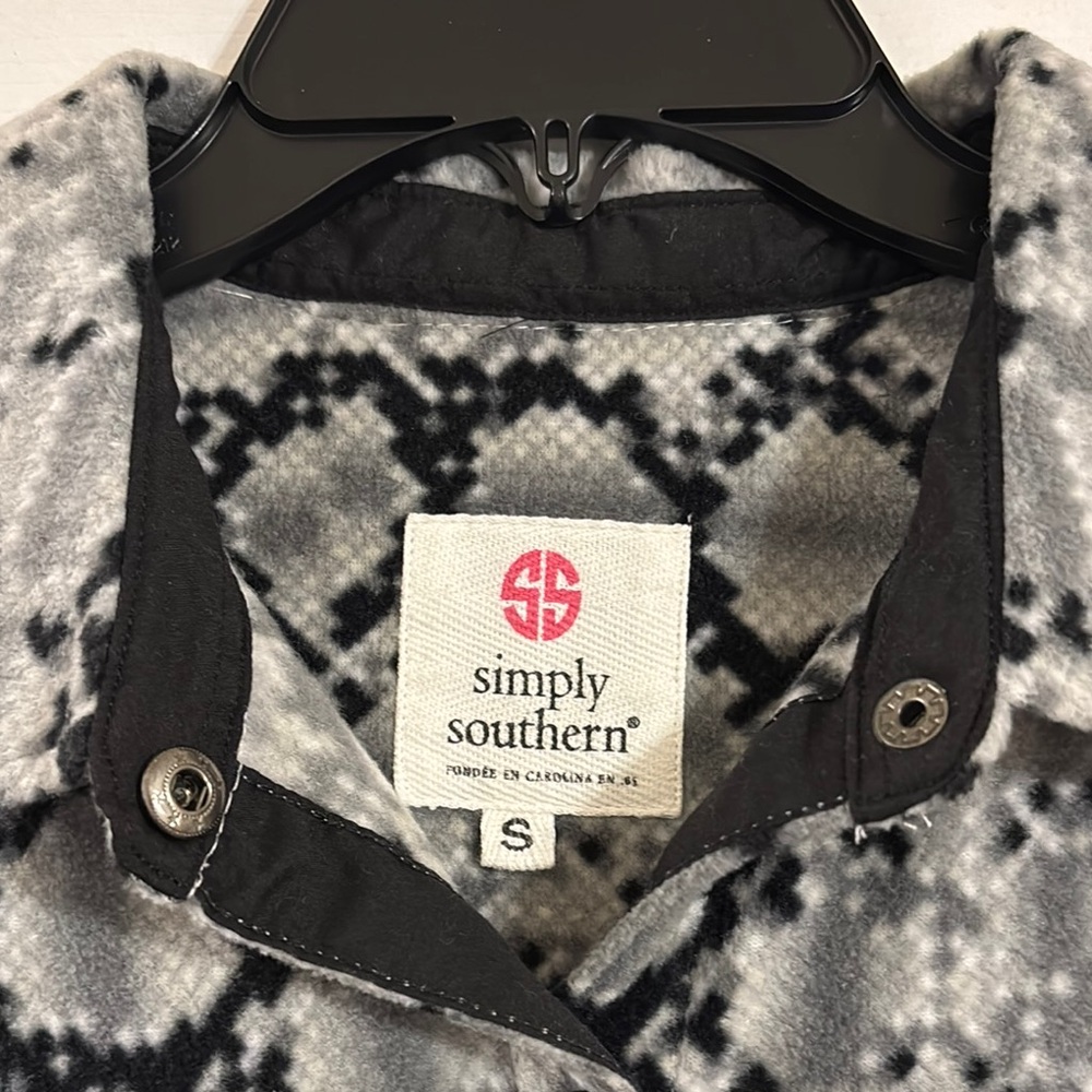 Simply Southern Fleece Jacket/Shacket - Picture 2 of 4